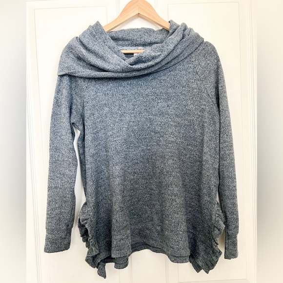 Cupio Gray Long Sleeve Cowl Neck Sweater - Picture 1 of 7